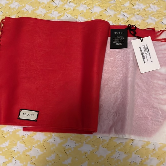 NWT Gucci embellished red scarf. - Picture 5 of 7